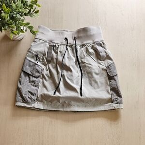 Lululemon Multi-pocket Cargo Hiking Skort Size 4